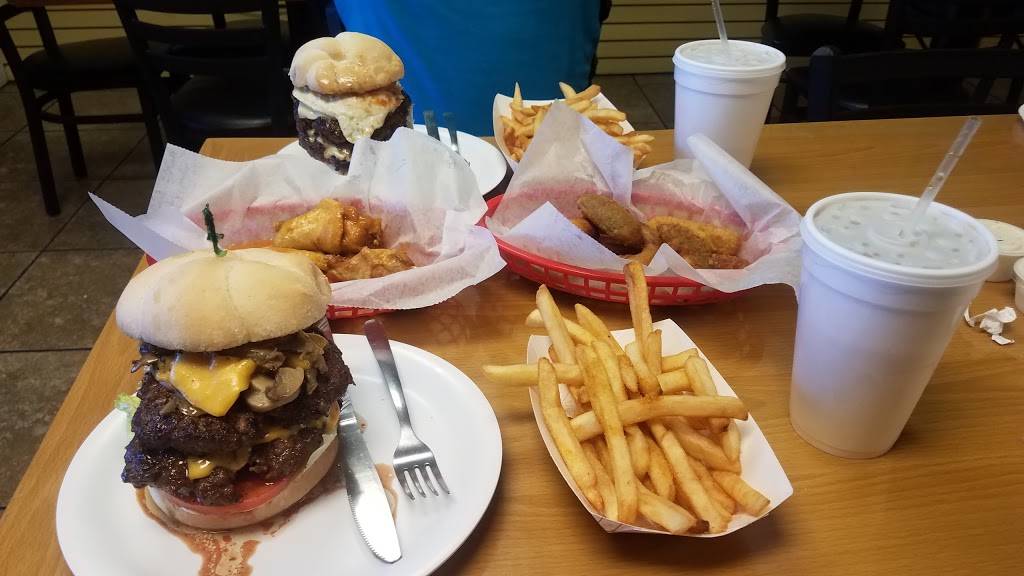 Col Mustards Phat Burgers | restaurant | 1722 3rd St N, Jacksonville Beach, FL 32250, USA | 9042475747 OR +1 904-247-5747