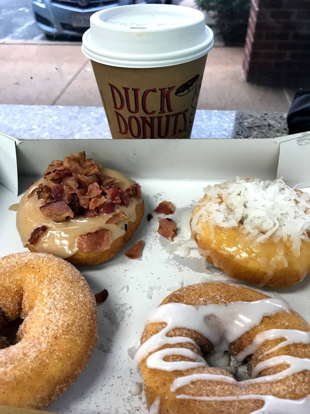 Duck Donuts | cafe | 300 Elden St A, Herndon, VA 20170, USA | 7037078496 OR +1 703-707-8496