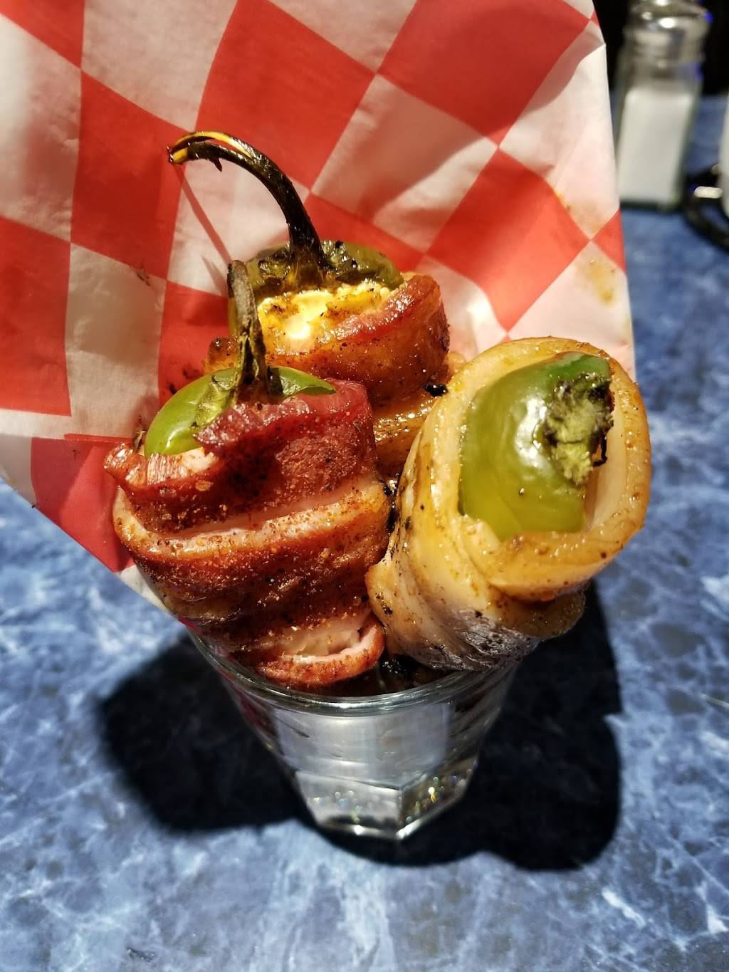 Jays Lounge | restaurant | 3025 S 11th St, Niles, MI 49120, USA | 2696848353 OR +1 269-684-8353