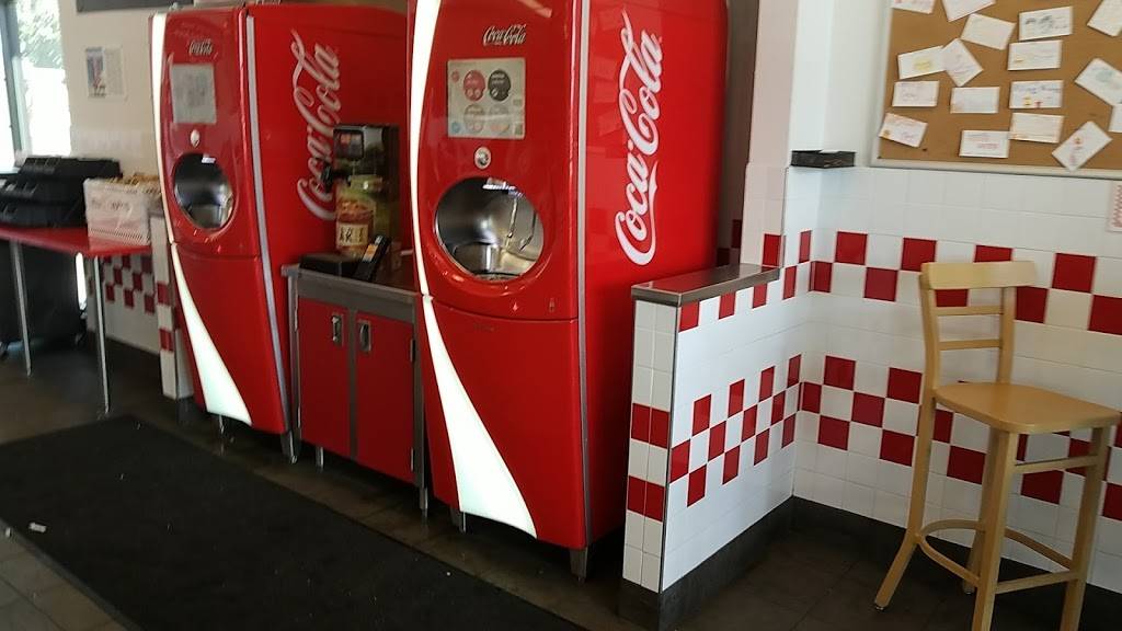 Five Guys | meal takeaway | 529 E 1000 N, Spanish Fork, UT 84660, USA | 8017987878 OR +1 801-798-7878