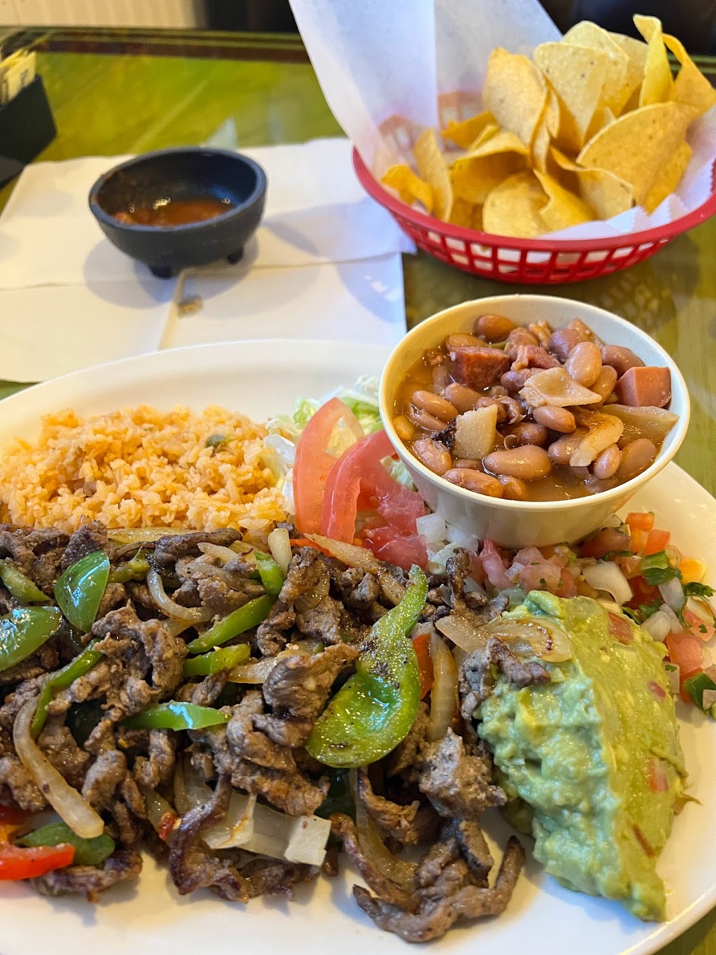 Taqueria Jalisco Inc. | restaurant | 217 W 7th St, Clovis, NM 88101, USA | 5757631865 OR +1 575-763-1865