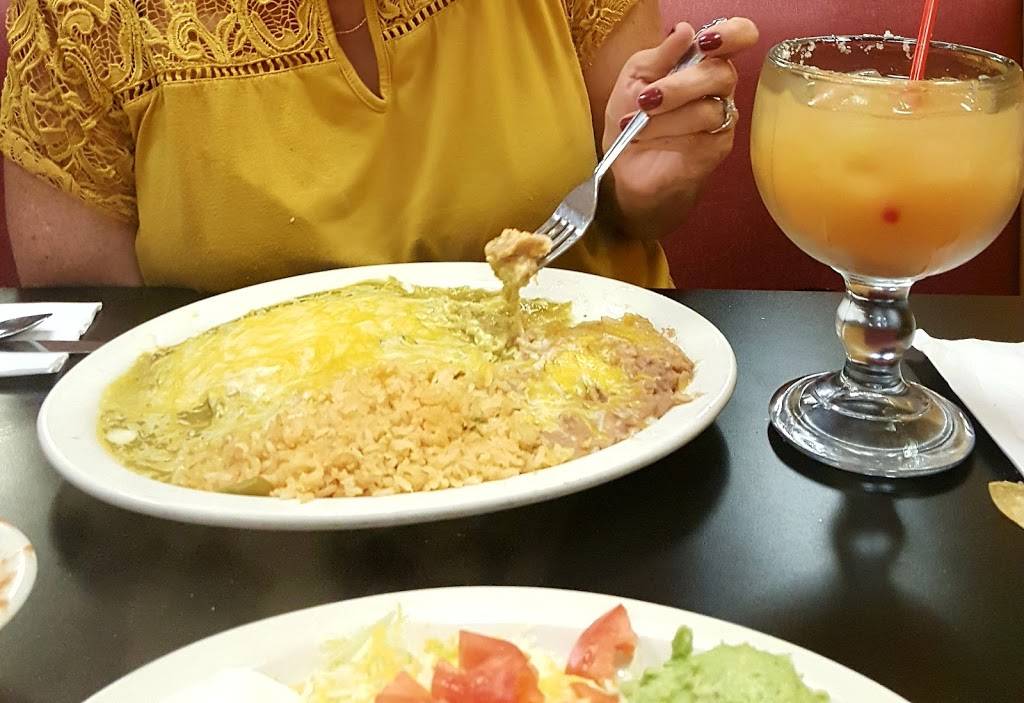 Carnitas Express | restaurant | 117, 26900, Newport Rd, Menifee, CA 92584, USA | 9516799747 OR +1 951-679-9747