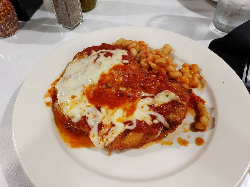 Vinnys Ristorante | meal takeaway | 76 Broadway, Somerville, MA 02145, USA | 6176281921 OR +1 617-628-1921