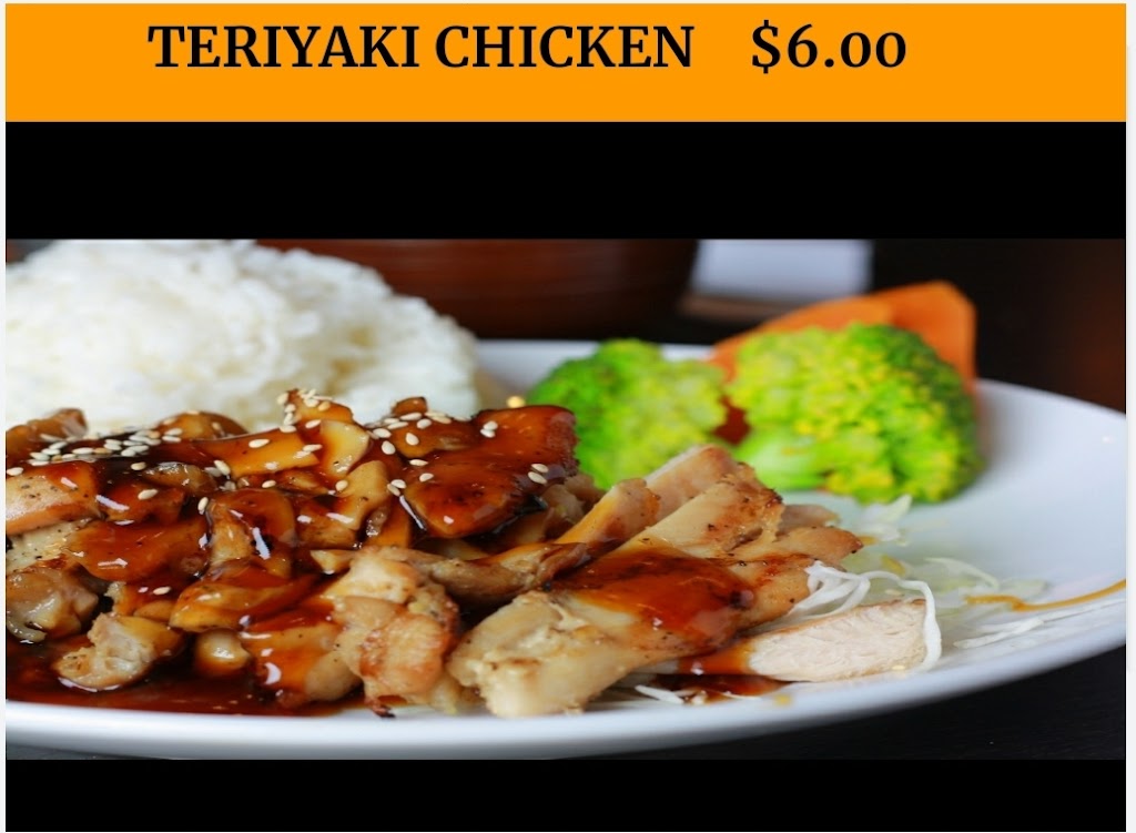 Howards Kitchen & Catering | restaurant | 1 S Everitt Ave, Panama City, FL 32401, USA | 8502575041 OR +1 850-257-5041