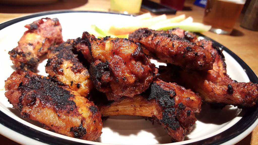 Moosehead Grill | restaurant | 1807 Montford Dr, Charlotte, NC 28209, USA | 7045254088 OR +1 704-525-4088