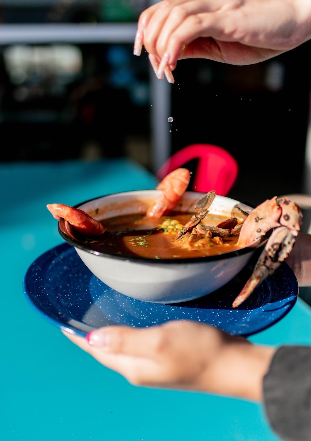 La Pesca Market | restaurant | 311 Jefferson Blvd, Dallas, TX 75208, USA | 4693726403 OR +1 469-372-6403