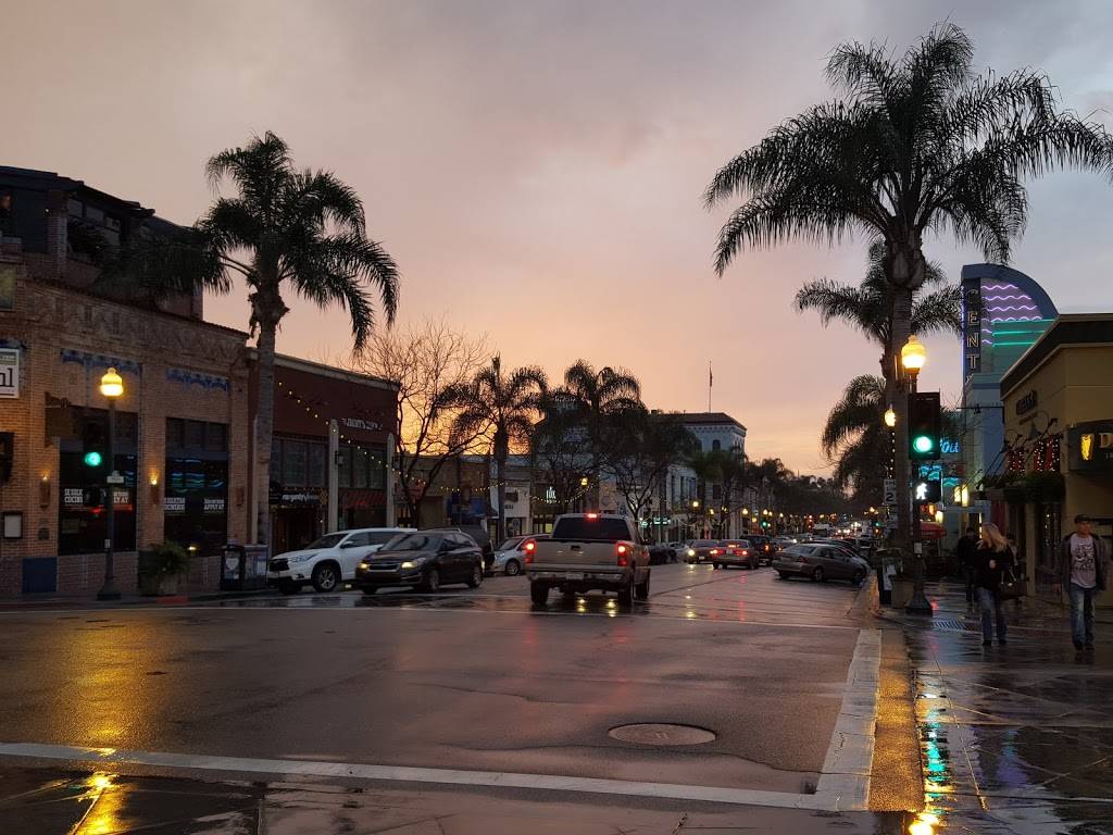 Starbucks | cafe | 607 E Main St A, Ventura, CA 93001, USA | 8056482489 OR +1 805-648-2489