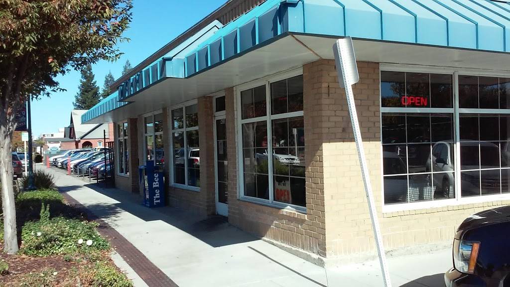 Roseville Family Restaurant | restaurant | 433 Riverside Ave, Roseville, CA 95678, USA | 9167860166 OR +1 916-786-0166