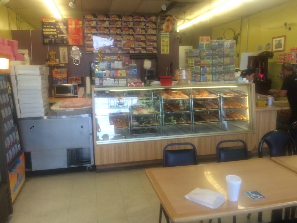 Tangs DONUTS AND COFFEE | cafe | 5831 Franklin Ave, Los Angeles, CA 90028, USA | 3234673704 OR +1 323-467-3704