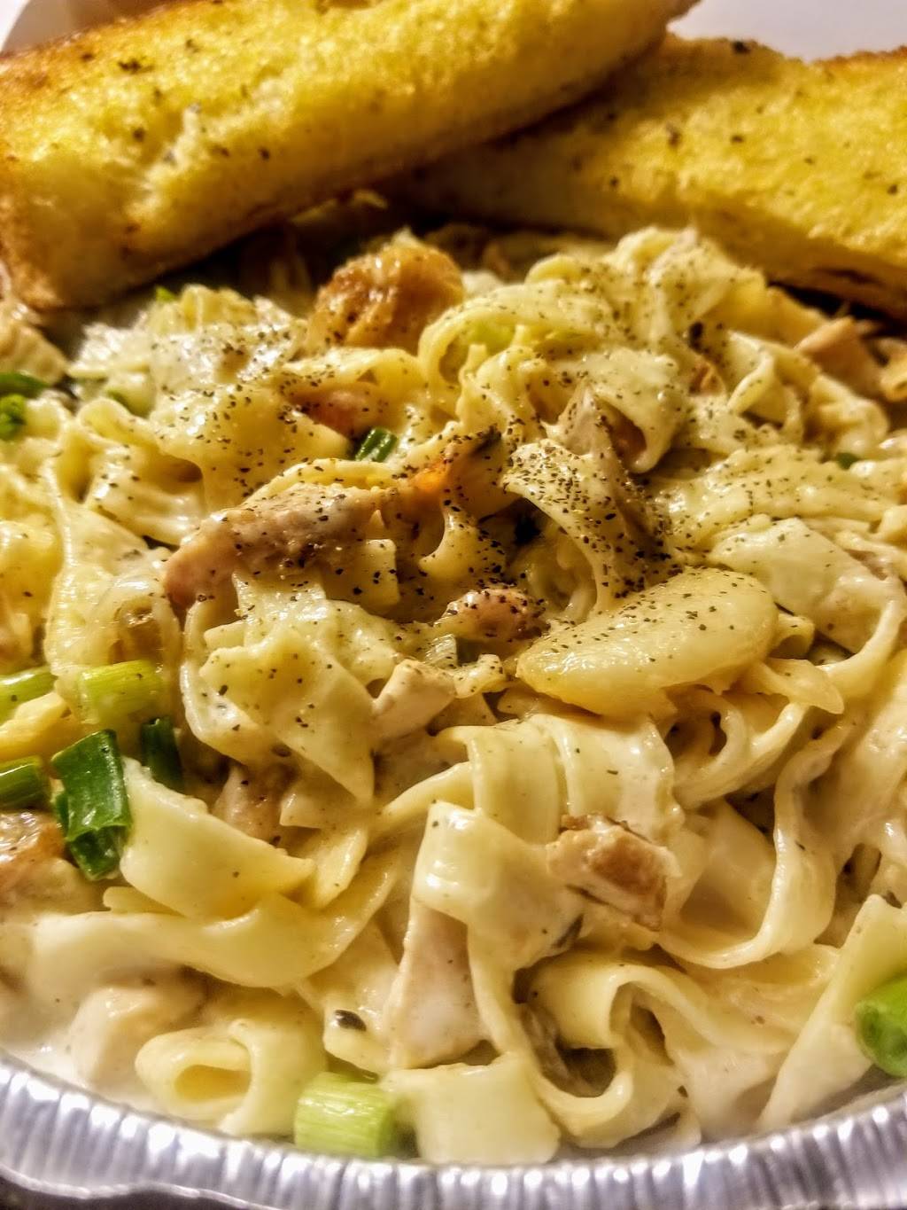 Bella Luna Pizza and Pasta | restaurant | 2313, 243 SW 153rd St, Burien, WA 98166, USA | 2062443634 OR +1 206-244-3634