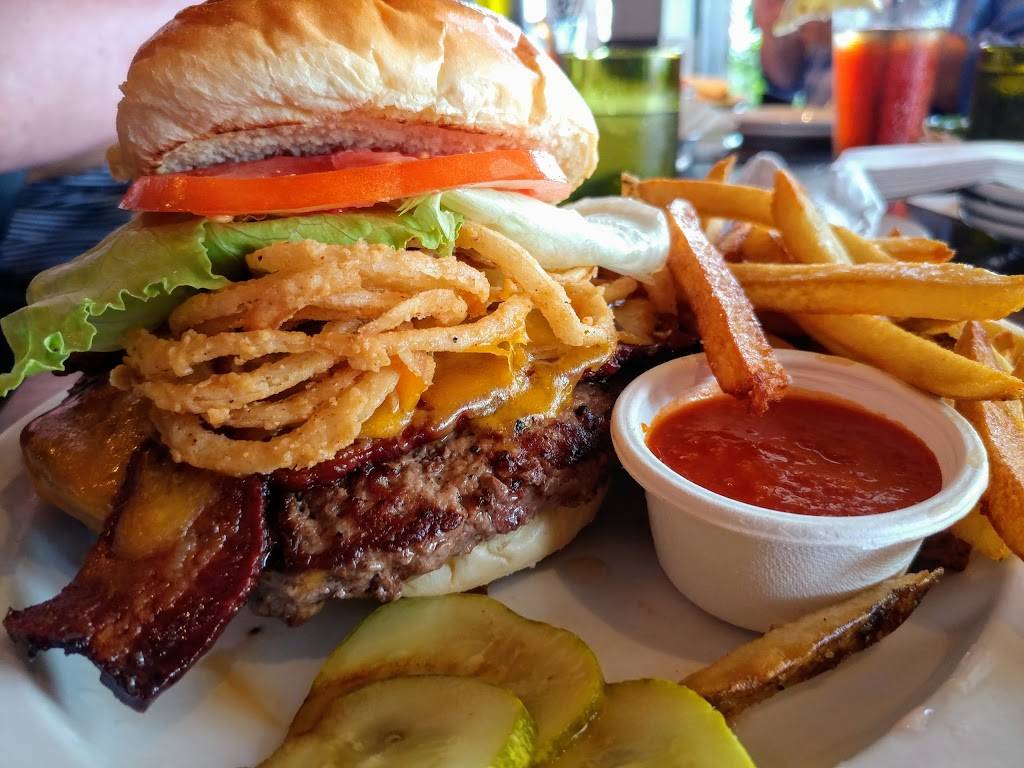 Table Six Kitchen + Bar | restaurant | 6113 Whipple Ave NW, North Canton, OH 44720, USA | 3303051666 OR +1 330-305-1666