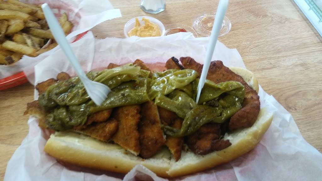 DiNics Pork & Beef | restaurant | 411 Doylestown Rd, Montgomeryville, PA 18936, USA | 2676497758 OR +1 267-649-7758