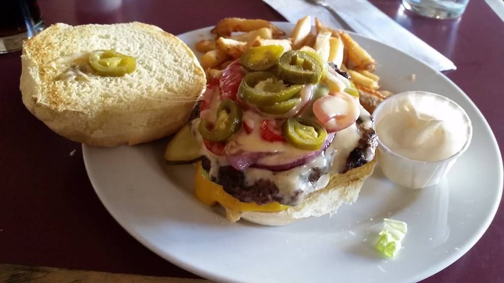 Portsmouth Tavern | restaurant | 96 Yonge St, Kingston, ON K7M 1K4, Canada | 6135410877 OR +1 613-541-0877