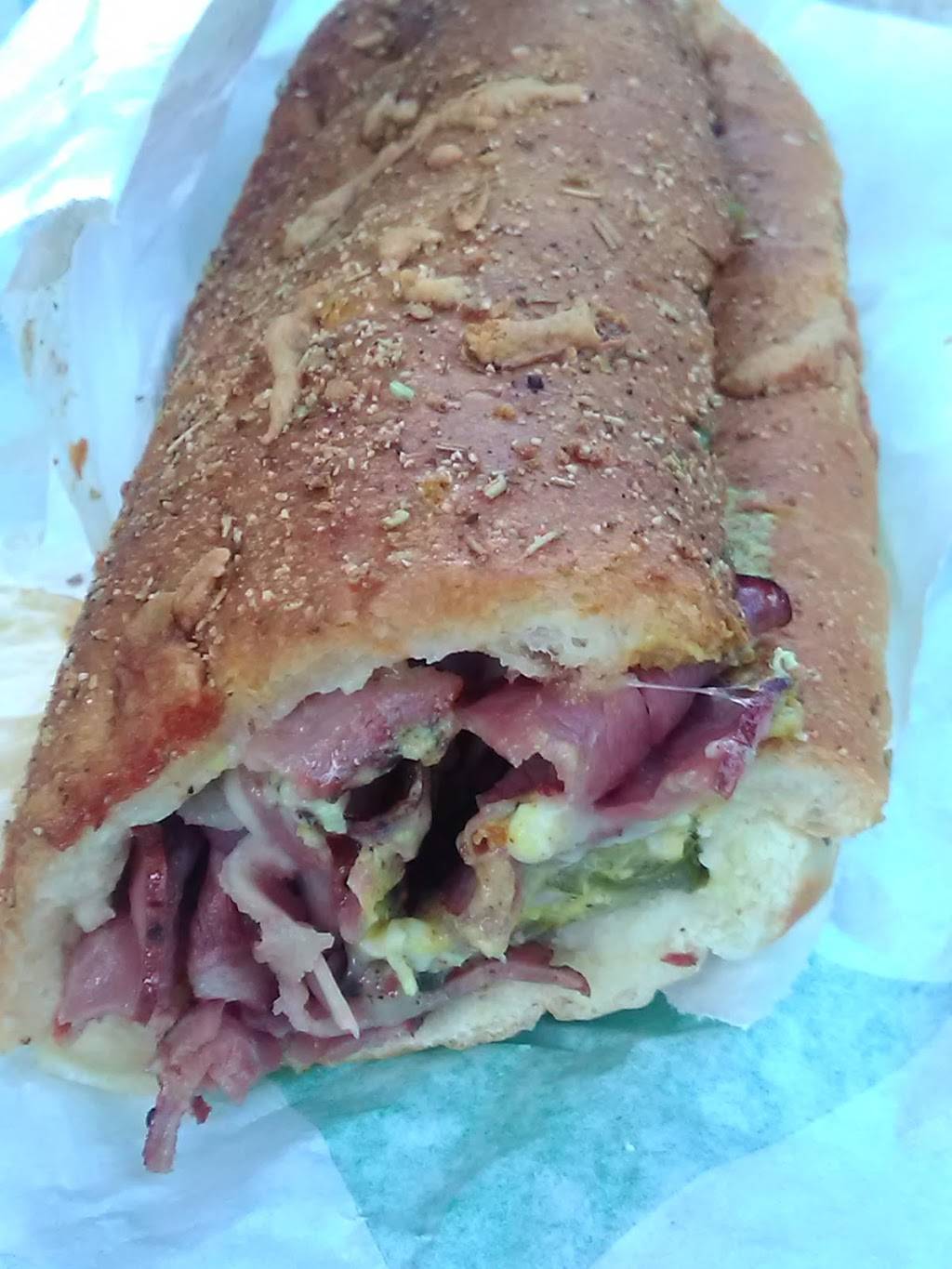 Subway | meal takeaway | 30365 SE High Point Way, Preston, WA 98050, USA | 4252223888 OR +1 425-222-3888