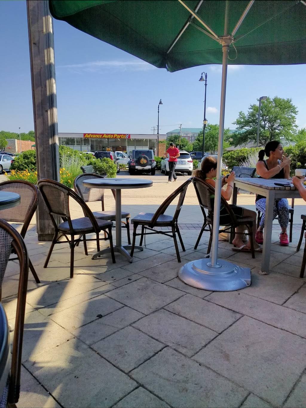 Starbucks | cafe | 691 Roosevelt Rd, Glen Ellyn, IL 60137, USA | 6304694795 OR +1 630-469-4795