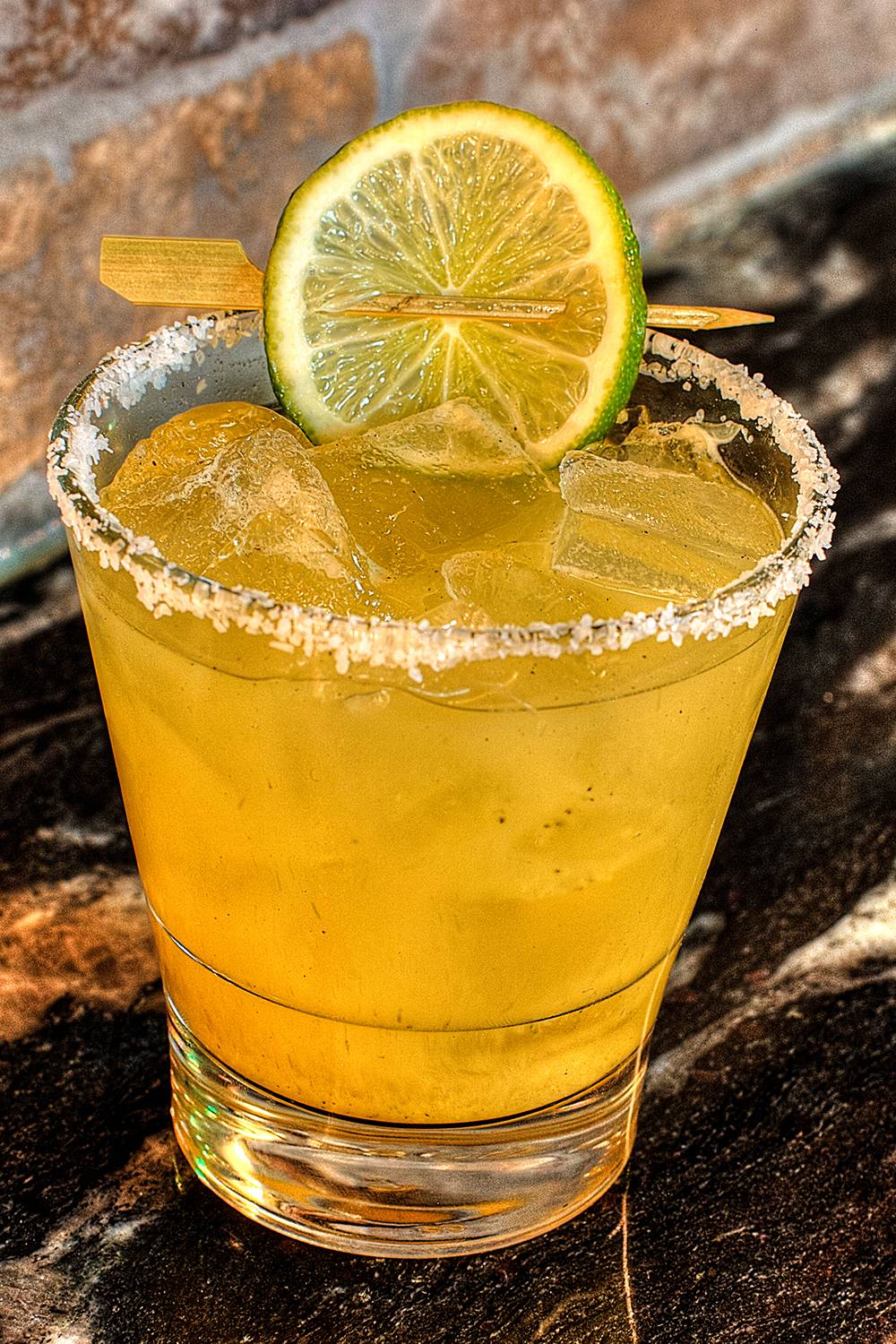 Ill Minster Pub | night club | 2600 Cedar Springs Rd #1, Dallas, TX 75201, USA | 9726667114 OR +1 972-666-7114