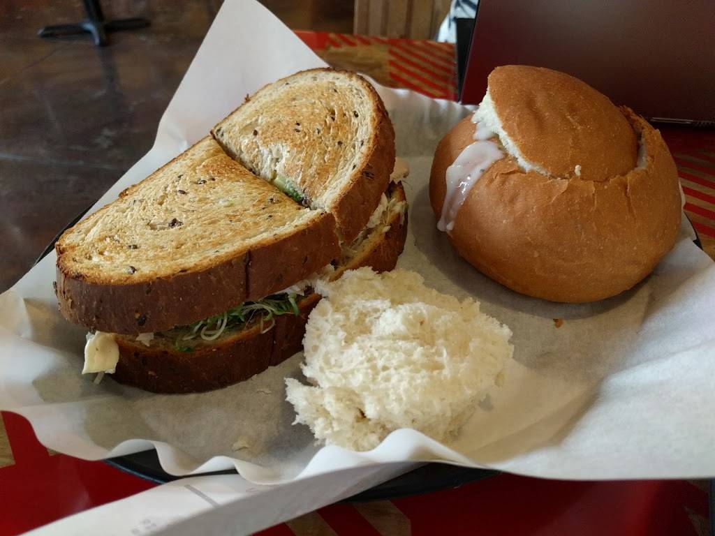 Dillys Deli | restaurant | 414 W University Dr #101, Tempe, AZ 85281, USA | 4809290111 OR +1 480-929-0111