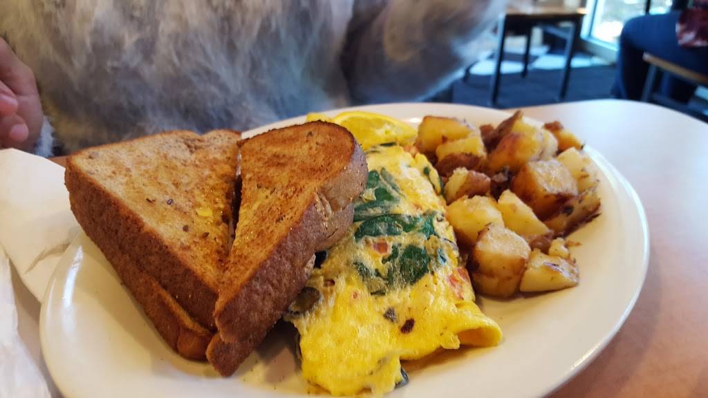 Eggs Up Grill | restaurant | 2664 N Hwy 17, Mt Pleasant, SC 29466, USA | 8433883654 OR +1 843-388-3654