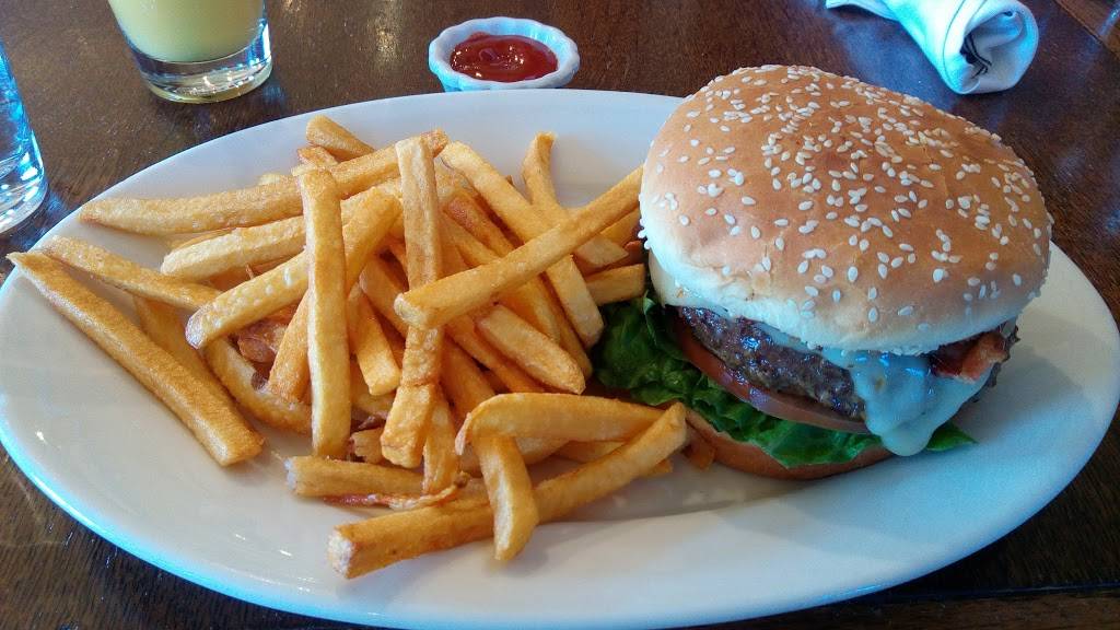 Davenport Roadhouse Restaurant and Inn | restaurant | 1 Davenport Ave, Davenport, CA 95017, USA | 8314268801 OR +1 831-426-8801