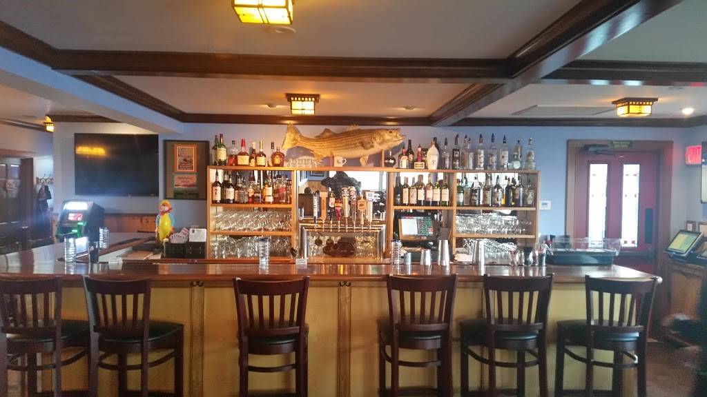 Foxs Lobster House | restaurant | 8 Sohier Park Rd, York, ME 03909, USA | 2073632643 OR +1 207-363-2643