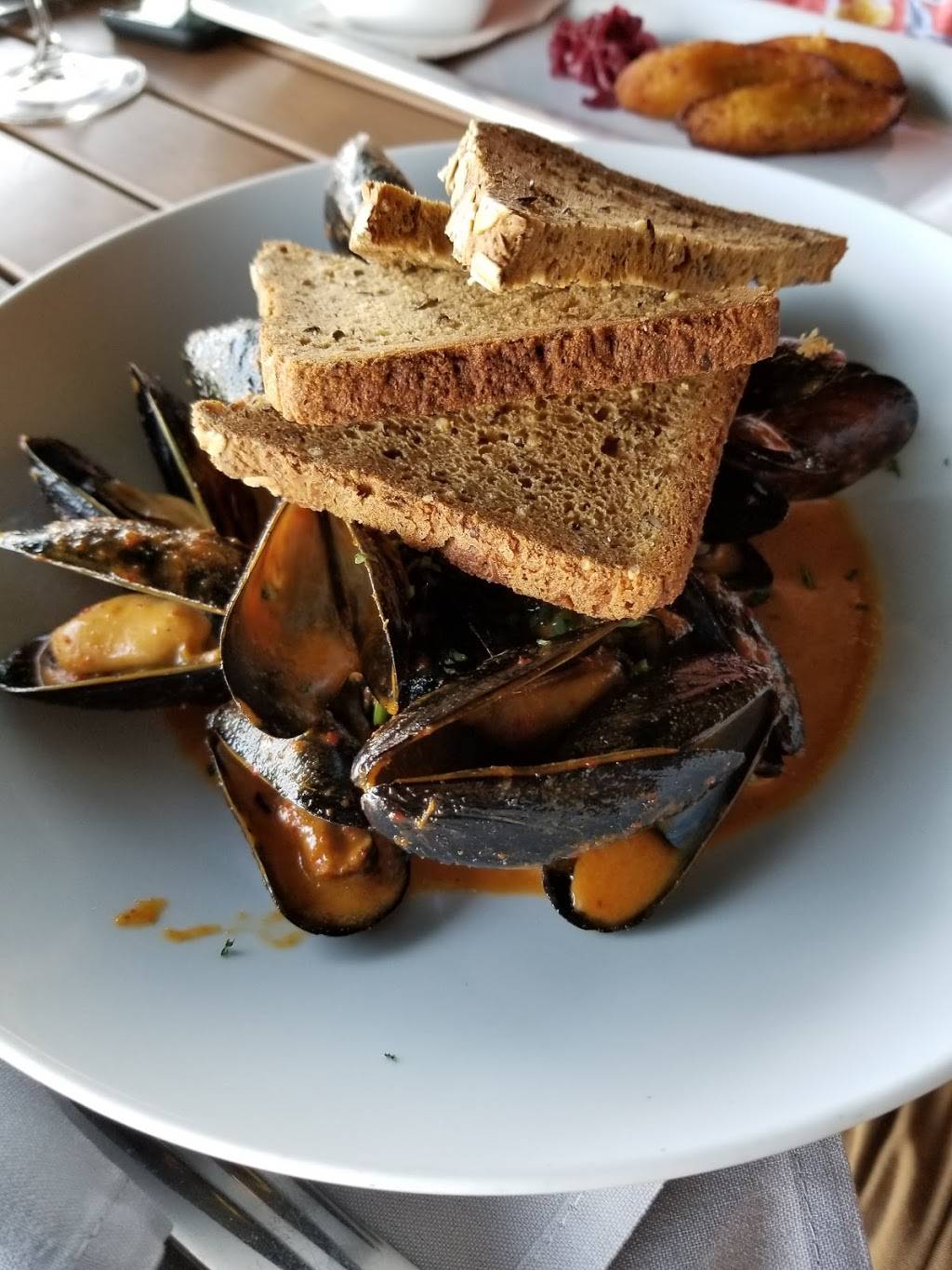 Veraisons Restaurant at the Inn at Glenora Wine Cellars | restaurant | 5435 NY-14, Dundee, NY 14837, USA | 8002435513 OR +1 800-243-5513