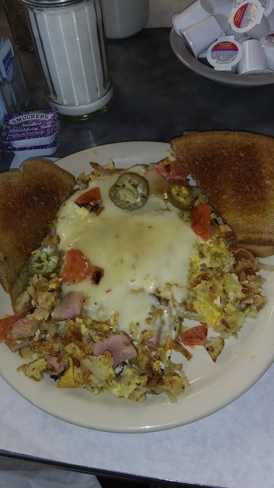 Erics Bridgman Cafe | restaurant | 4210 Lake St, Bridgman, MI 49106, USA | 2694655411 OR +1 269-465-5411