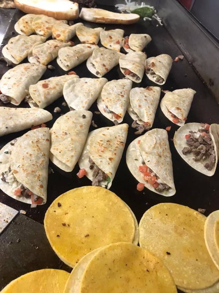 Agustinos Mexican Food | restaurant | 1006 Mission Hills Dr, Marble Falls, TX 78654, USA | 8306135254 OR +1 830-613-5254