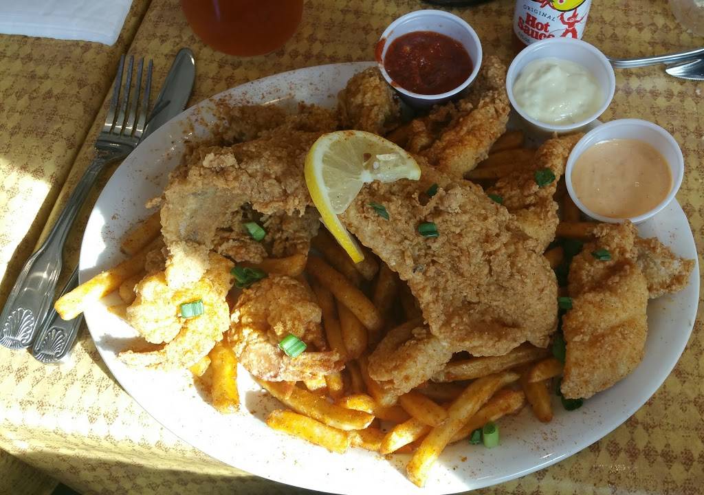 Carolina Kitchen | restaurant | 15812 Crain Hwy, Brandywine, MD 20613, USA | 3017827040 OR +1 301-782-7040