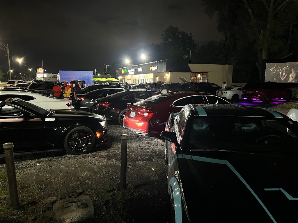 C Ruff International Cuisine Express | restaurant | 15270 Gratiot Ave, Detroit, MI 48205, USA | 8102638032 OR +1 810-263-8032