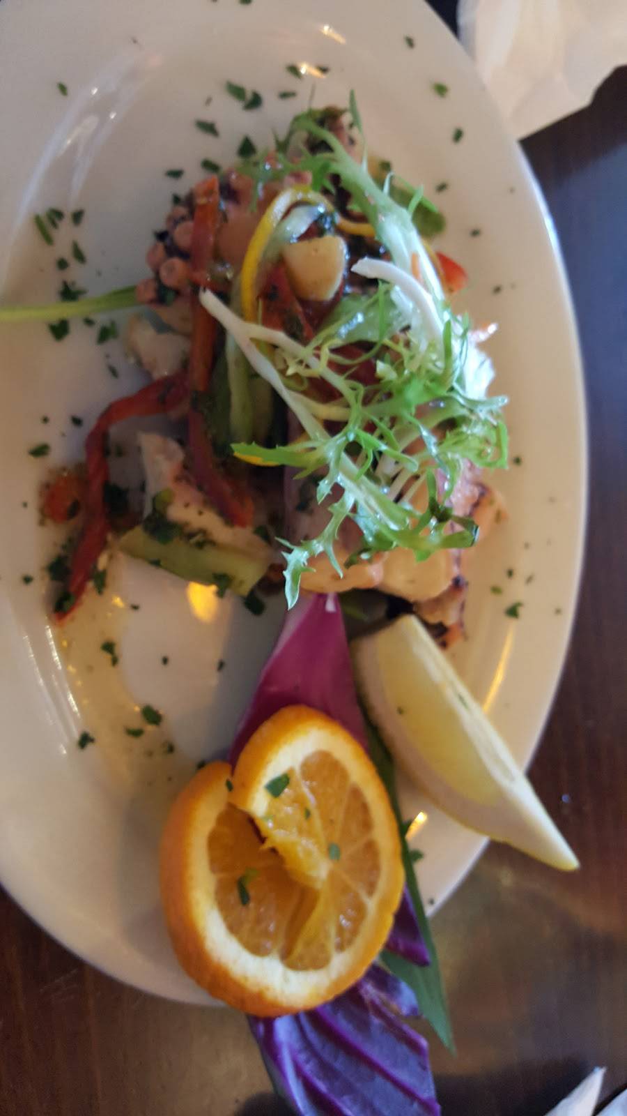 Grotto Fish Market | restaurant | 42 Fishermans Wharf, Monterey, CA 93940, USA | 8313723769 OR +1 831-372-3769