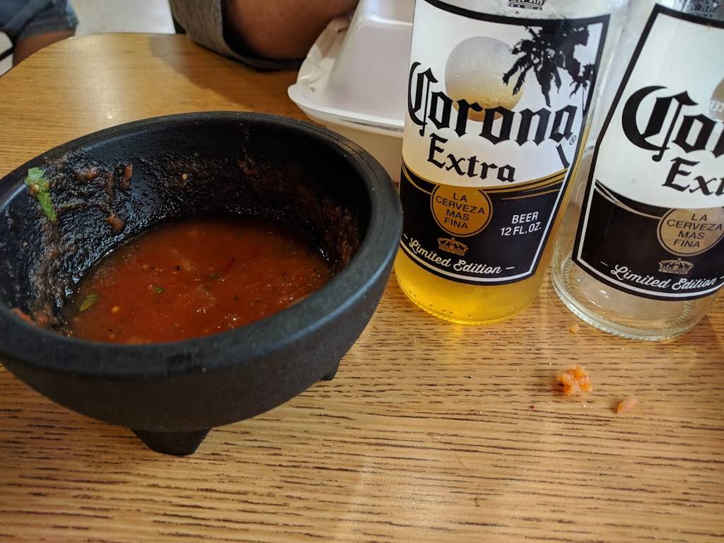 Taqueria Los Compadres | restaurant | 10904 Q St, Omaha, NE 68137, USA | 4029165218 OR +1 402-916-5218