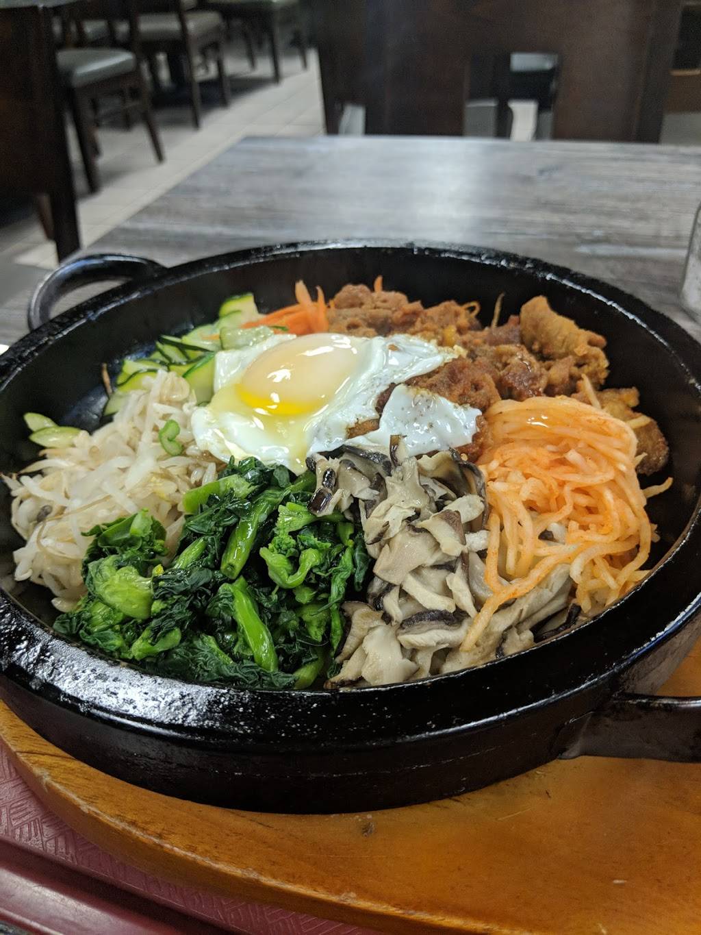 Mixed Roll And Bop | restaurant | 375 S Bascom Ave, San Jose, CA 95128, USA | 6692314689 OR +1 669-231-4689