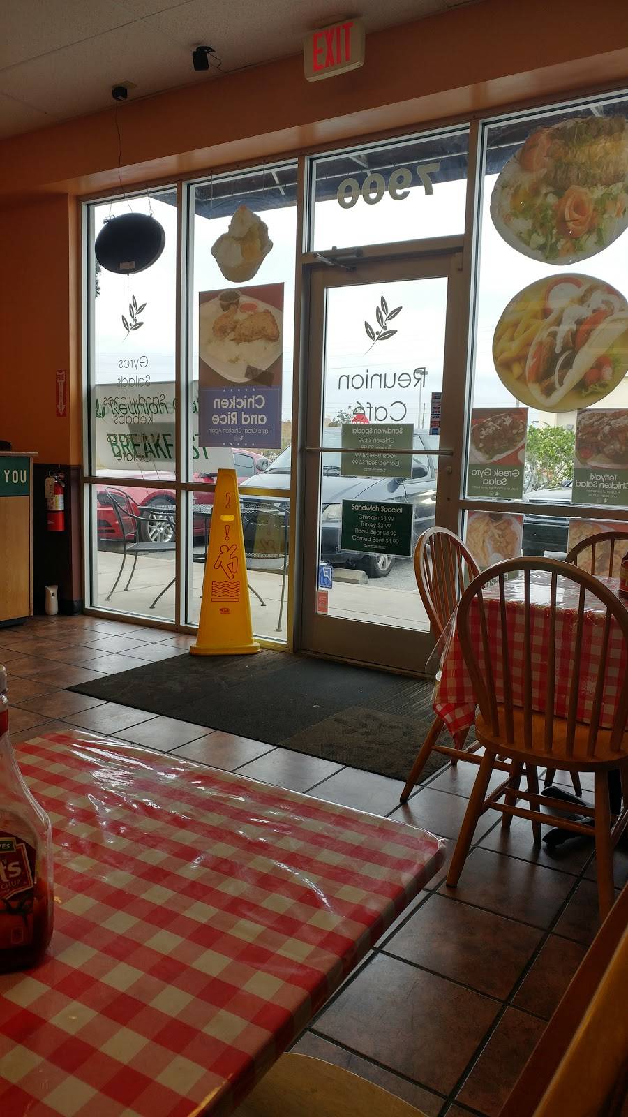 Reunion Café | cafe | 7900 Lake Wilson Rd, Davenport, FL 33896, USA | 8634208252 OR +1 863-420-8252