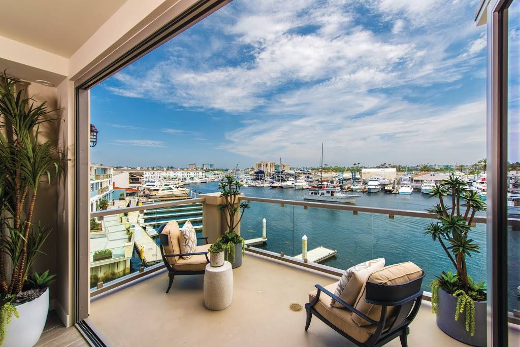 Vue Newport | restaurant | 2240 Newport Blvd, Newport Beach, CA 92663, USA | 9494673418 OR +1 949-467-3418