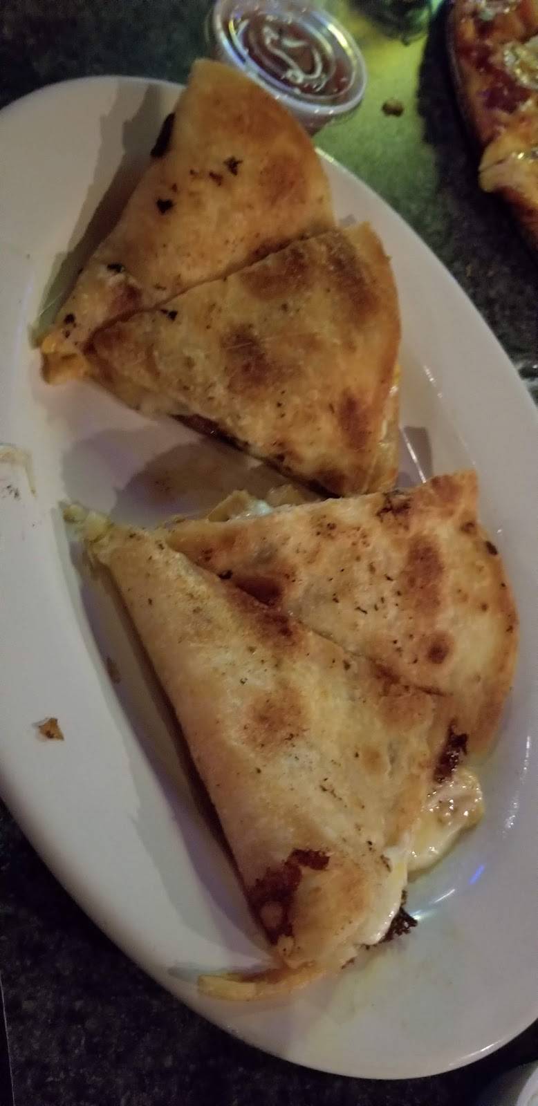 Sports & Spirits | restaurant | 2042 Eakin Rd, Columbus, OH 43223, USA | 6142729020 OR +1 614-272-9020