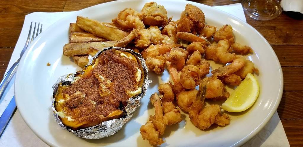 Bass Champions Restaurant & Lodge | restaurant | 25011 Co Rd 314, Salt Springs, FL 32134, USA | 3526850000 OR +1 352-685-0000