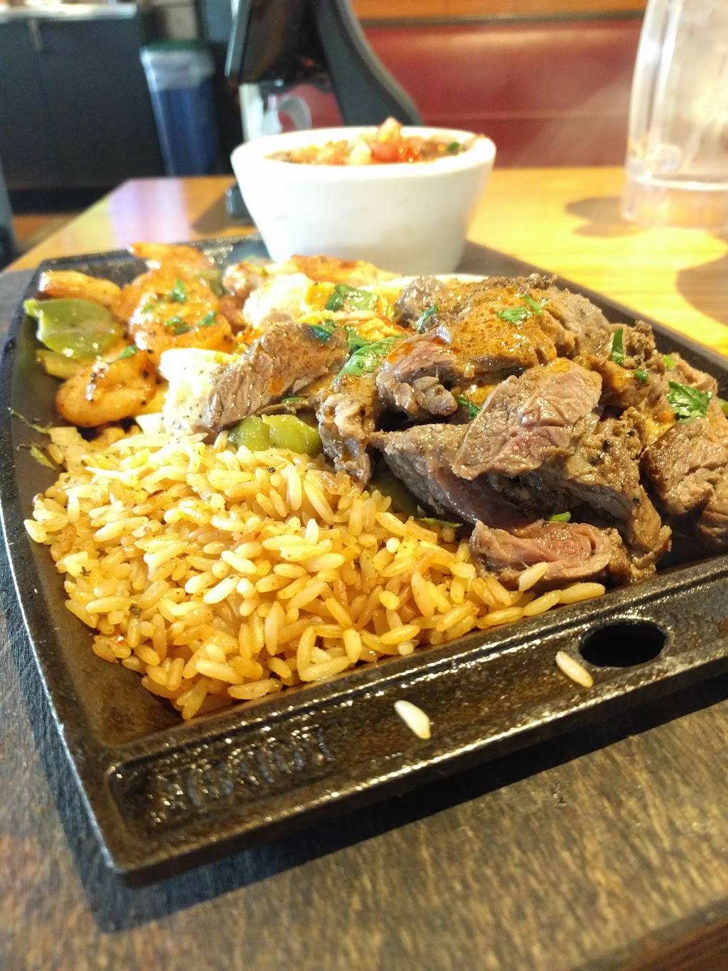 Chilis Grill & Bar | meal takeaway | 1177 Nimmo Pkwy, Virginia Beach, VA 23456, USA | 7574301669 OR +1 757-430-1669