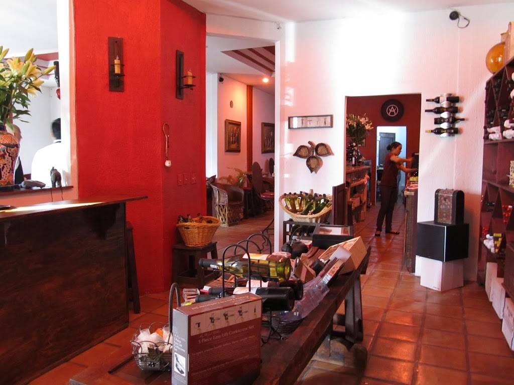 Cava Las Animas de la Vid | restaurant | Parcela 49 G Camino Vecinal Francisco Zarco km 83 Ensenada-Tecate, Valle de Guadalupe, 22710 Ensenada, B.C., Mexico | 016611006034 OR +52 661 100 6034