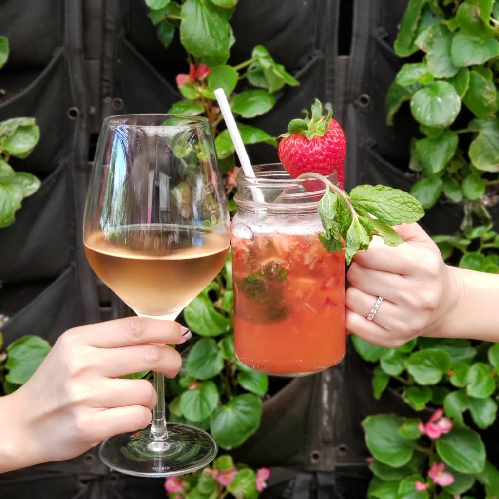 Cattle & Claw | restaurant | 8555 Beverly Blvd suite b, Los Angeles, CA 90048, USA | 3107701654 OR +1 310-770-1654