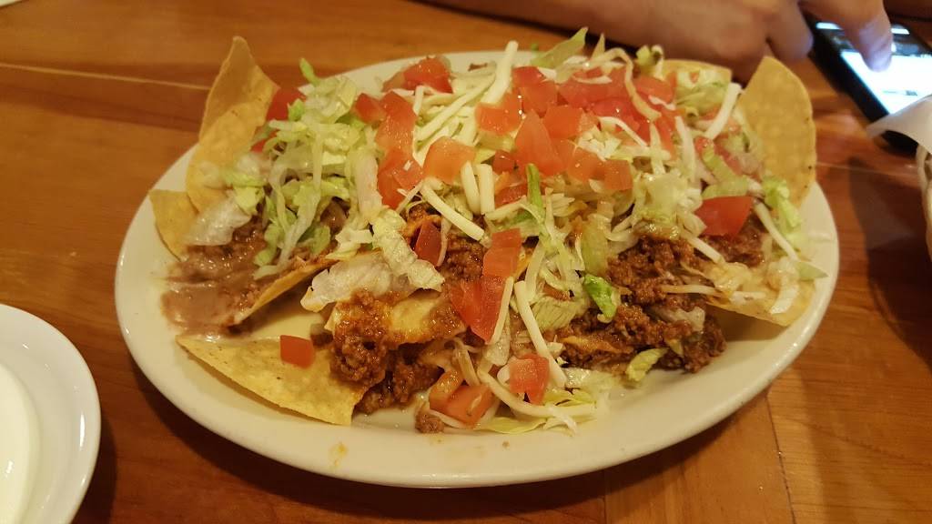 Chile Verde Mexican Restaurant & Grill | restaurant | 8345 Pendleton Pike, Indianapolis, IN 46226, USA | 3178978177 OR +1 317-897-8177