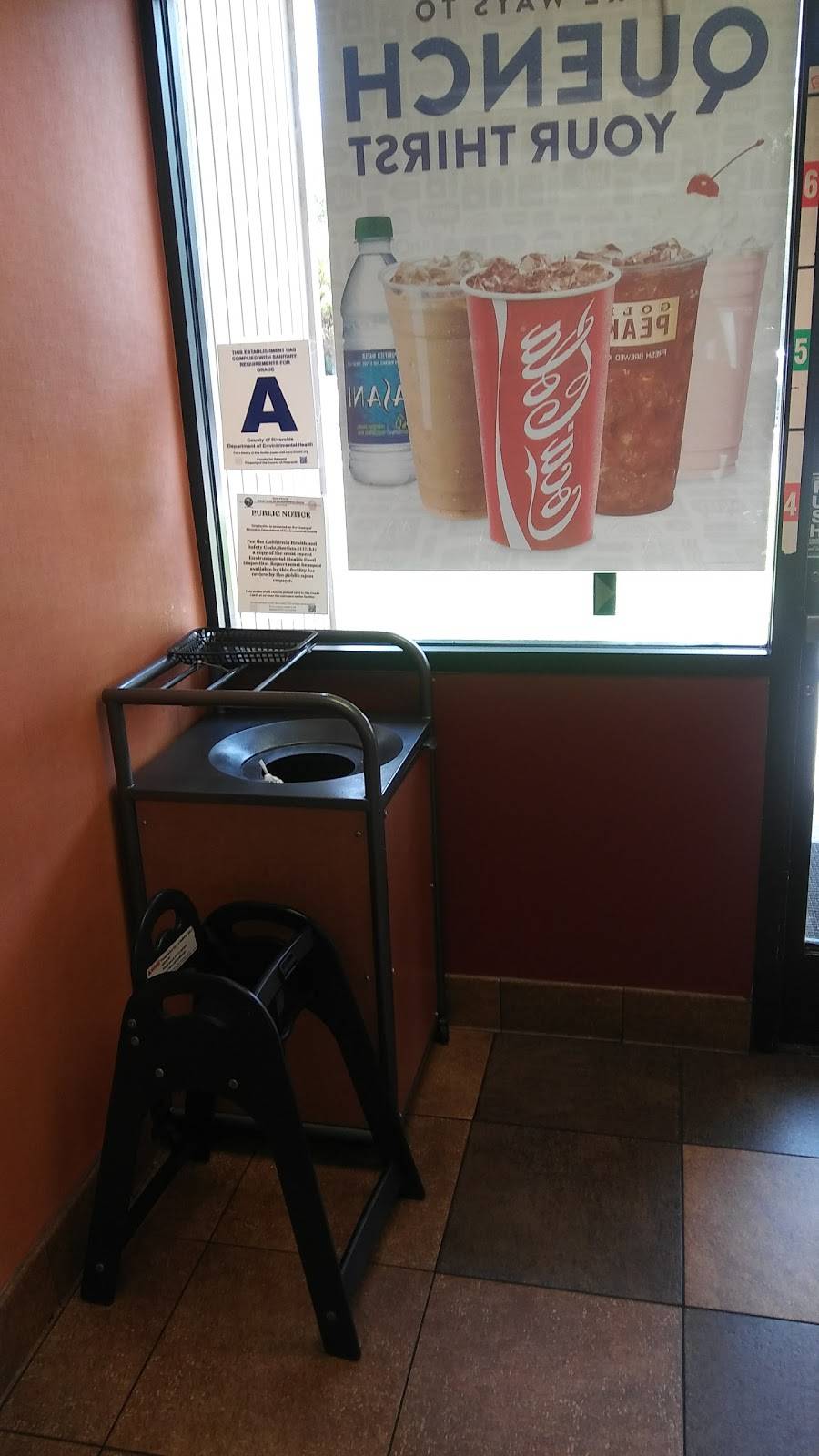 Jack in the Box | restaurant | 3981 Tyler St, Riverside, CA 92503, USA | 9516898470 OR +1 951-689-8470