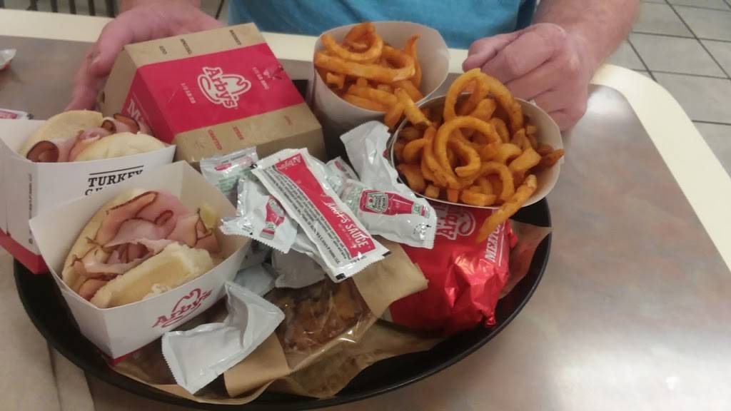 Arbys | restaurant | 525 Emily Dr, Clarksburg, WV 26301, USA | 3046263865 OR +1 304-626-3865