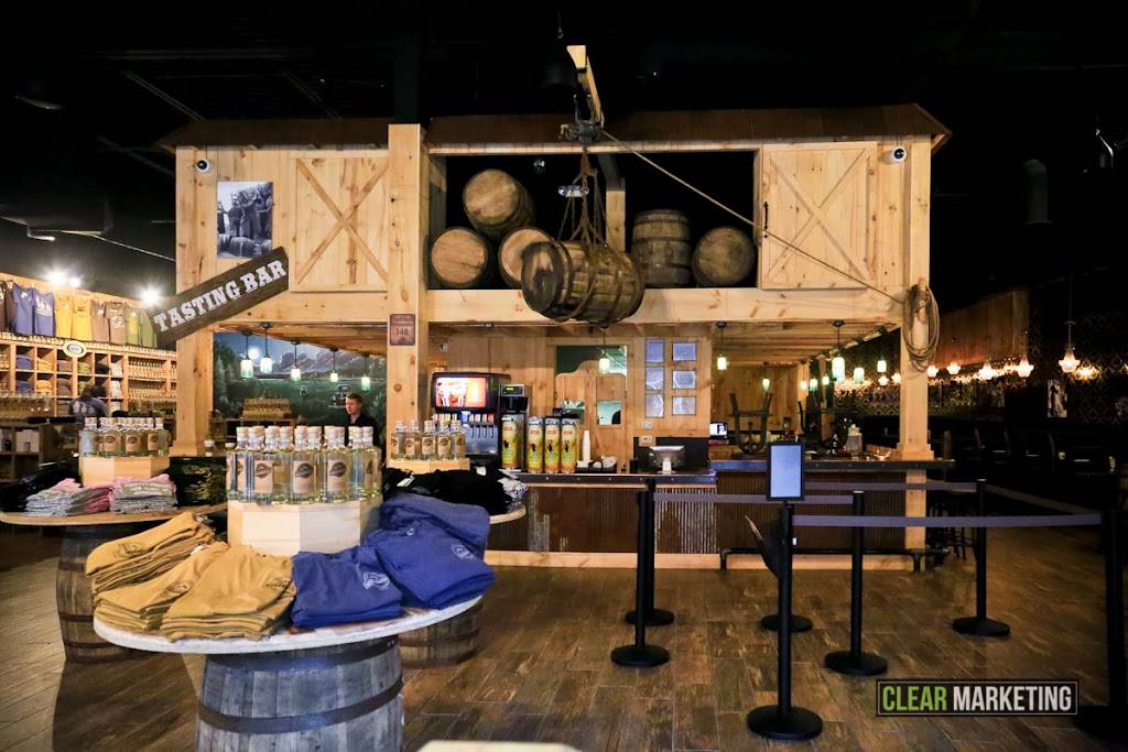 Smith Creek Moonshine Branson Landing | restaurant | 1209 Branson Landing Blvd, Branson, MO 65616, USA | 8004415053 OR +1 800-441-5053