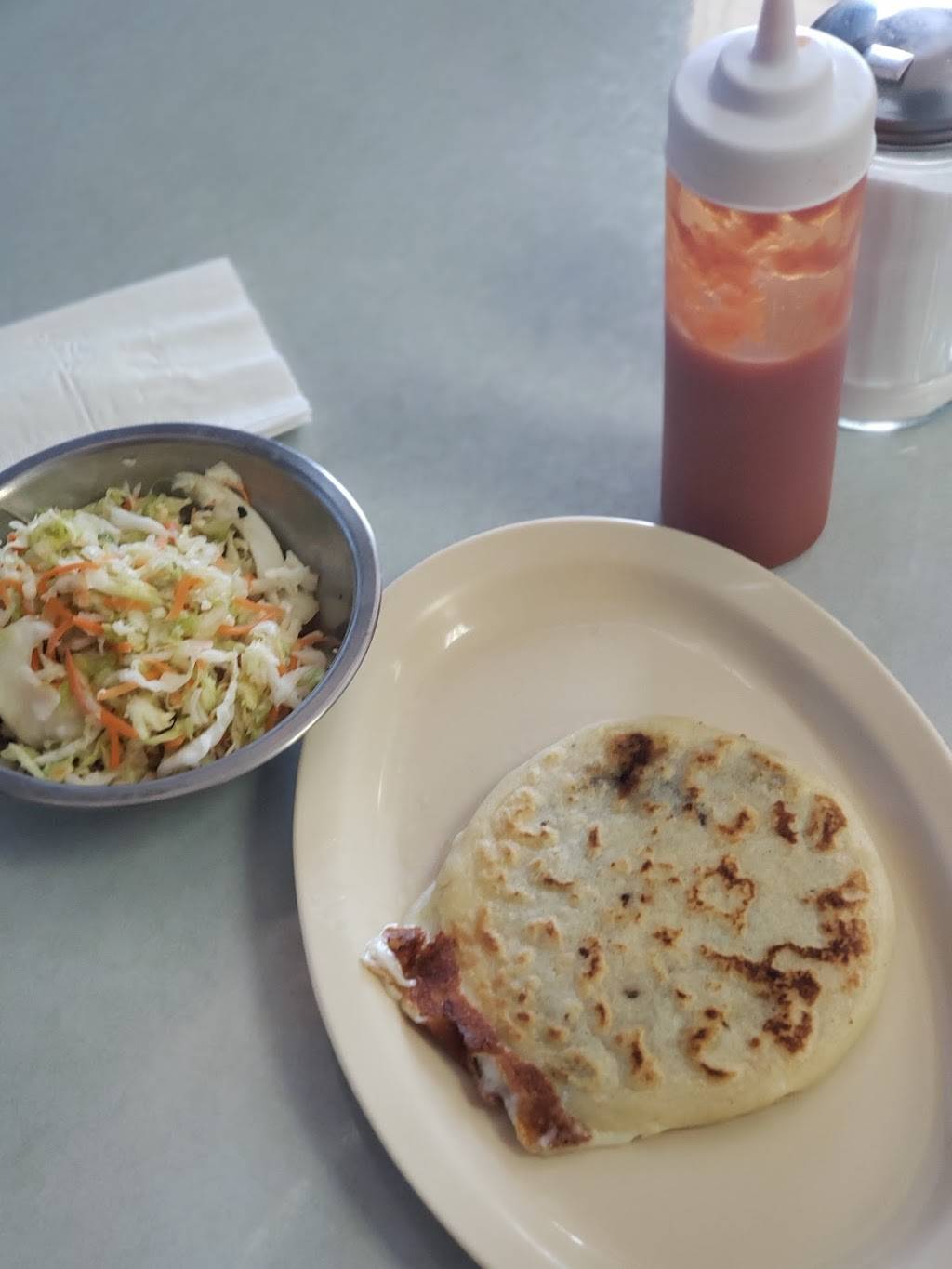 Roca Fuerte Salvadorean Restaurant | restaurant | 7448 Reseda Blvd, Reseda, CA 91335, USA | 8184574888 OR +1 818-457-4888