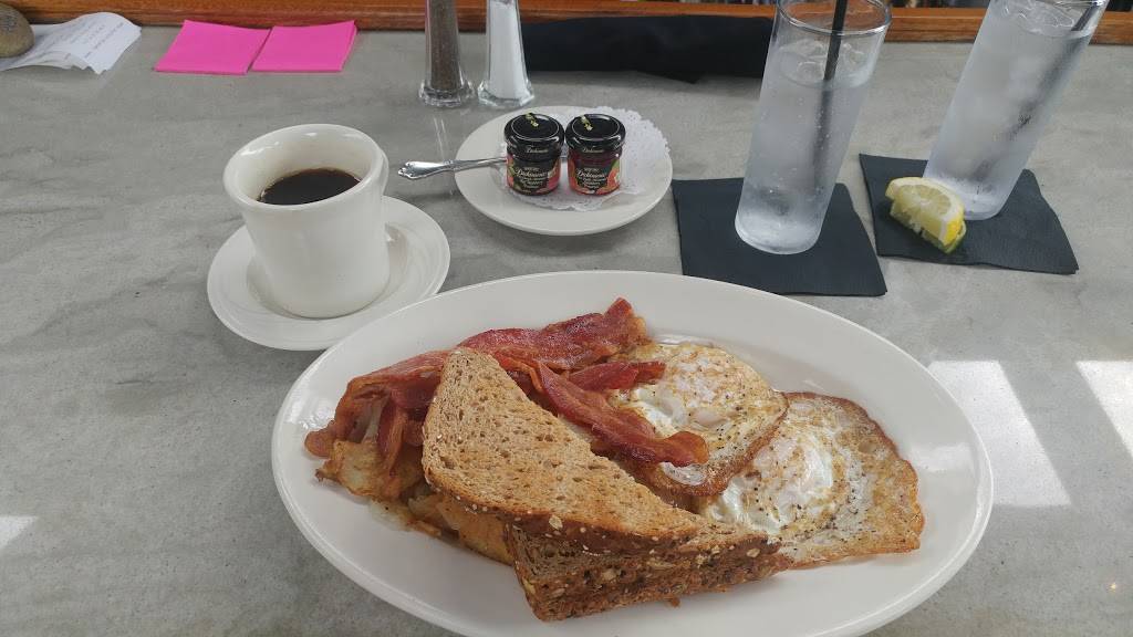 Landis Store Hotel | restaurant | 4 Baldy Hill Rd, Boyertown, PA 19512, USA | 6108452324 OR +1 610-845-2324