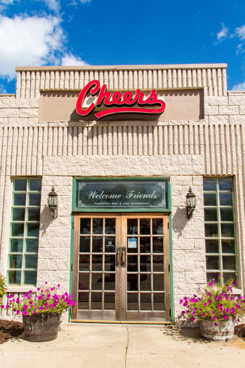 Cheers Neighborhood Grill | restaurant | 1700 W High St, Mt Pleasant, MI 48858, USA | 9897727171 OR +1 989-772-7171