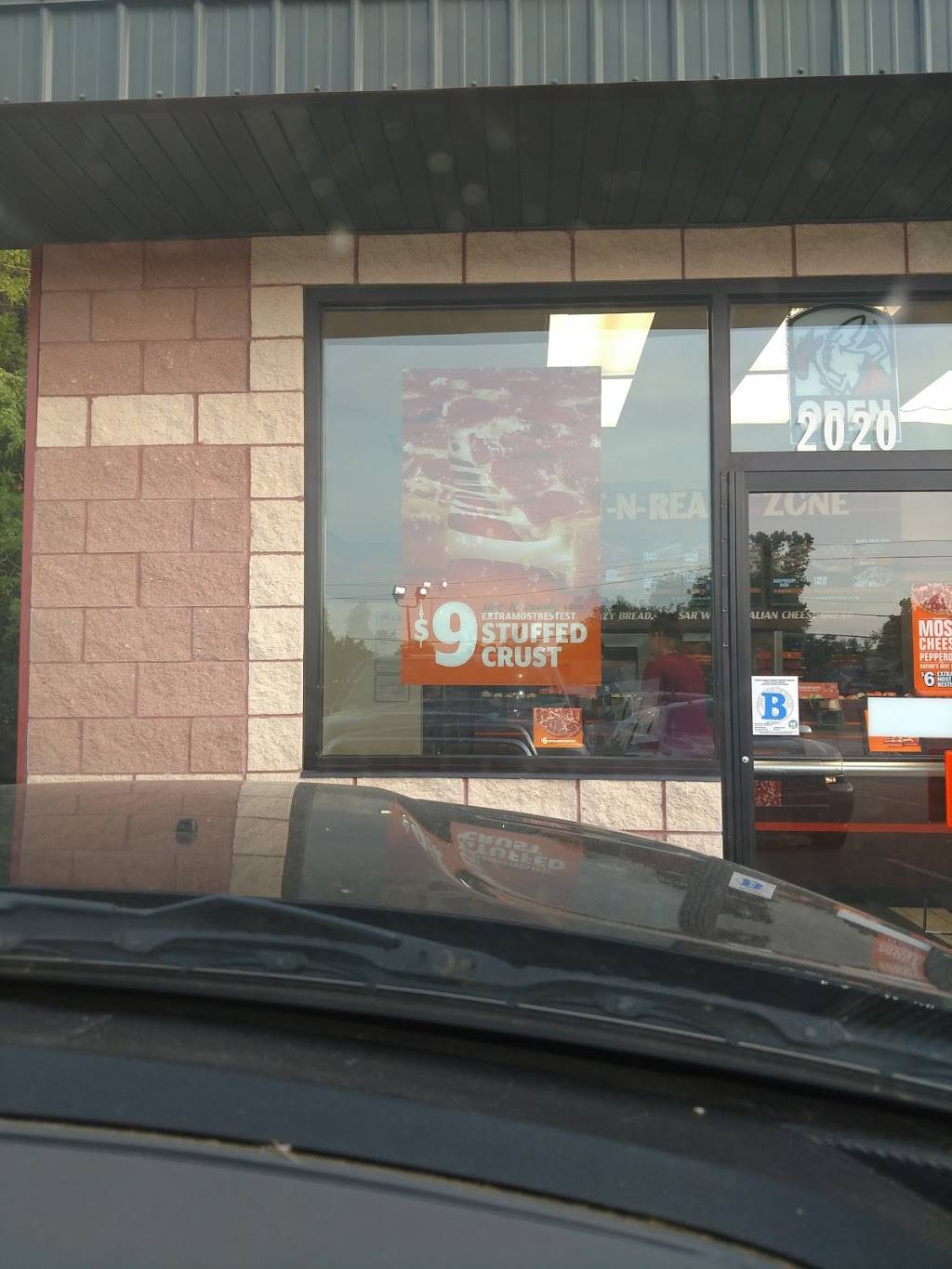 Little Caesars Pizza | meal delivery | 2010 Lamar Ave, Paris, TX 75460, USA | 9037378422 OR +1 903-737-8422