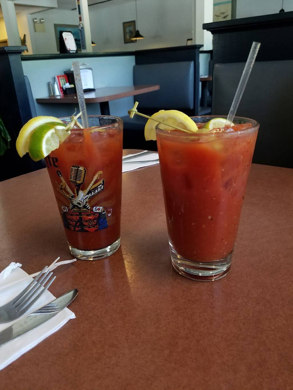 Surf Dog Bar and Grill | restaurant | 2405, 1563 Dehirsch Ave, Woodbine, NJ 08270, USA | 6094276011 OR +1 609-427-6011