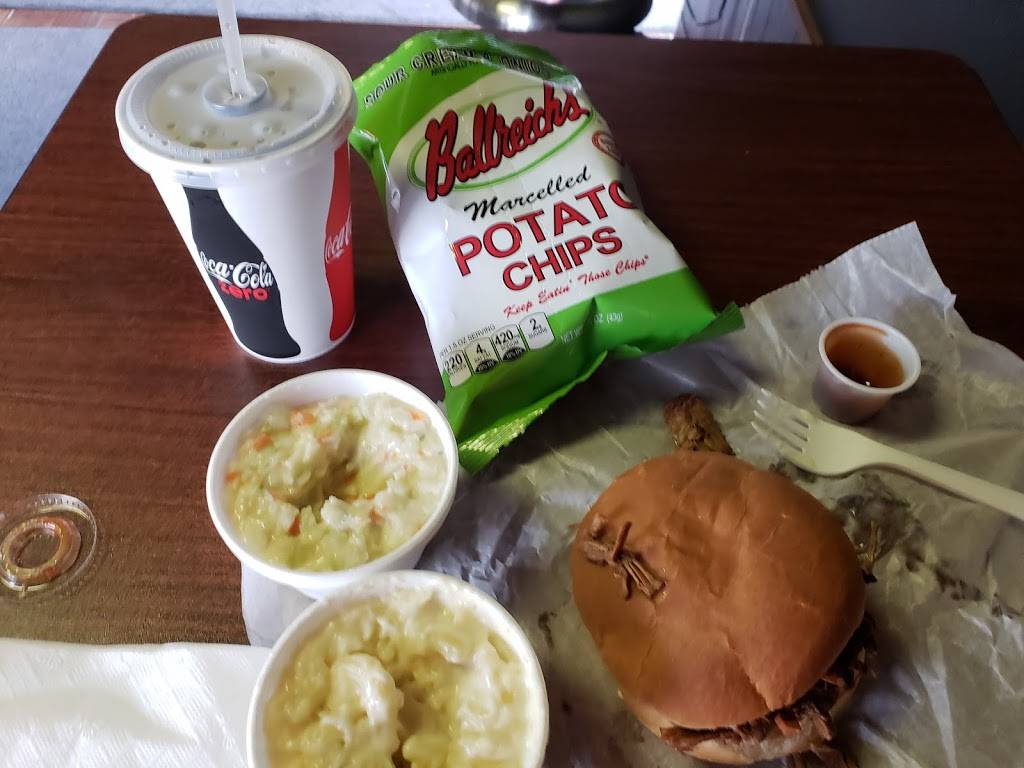 Tacketts Southern Bar-B-Que | restaurant | 2094 Harding Hwy E, Marion, OH 43302, USA | 7402623346 OR +1 740-262-3346