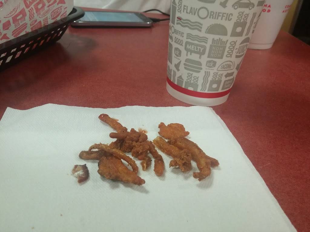 Jack in the Box | restaurant | 3002 Ming Ave, Bakersfield, CA 93304, USA | 6618325942 OR +1 661-832-5942